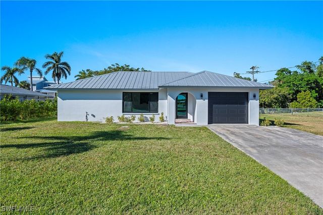 $449,000 | 2241 Club House Road | North Fort Myers