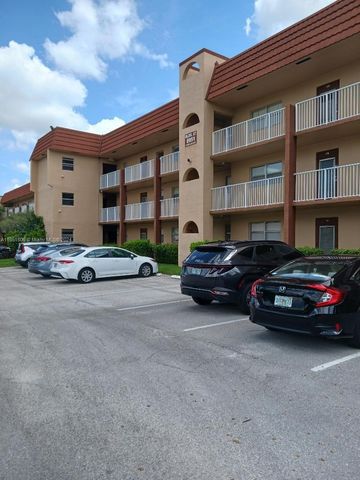 $129,999 | 8951 Sunrise Lakes Boulevard, Unit 311 | Sunrise Lakes