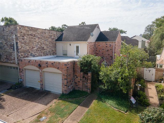 $382,000 | 111 Phanturn Lane | Bellaire