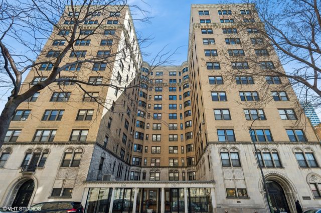 $129,000 | 1755 East 55th Street, Unit 503 | East Hyde Park