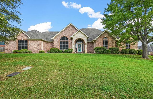 $527,900 | 3429 Winding Oak Lane East