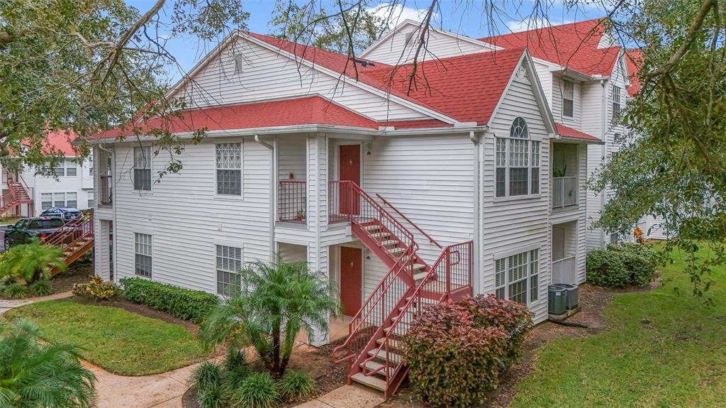 In an ideal location to take full advantage of everything Central Florida has to offer this 2BD/2BA first floor unit is FRESHLY PAINTED (OCT 2024), has a NEW WATER HEATER (2024), UPDATED A/C (2019) and a NEW ROOF was installed by the HOA in 2018!