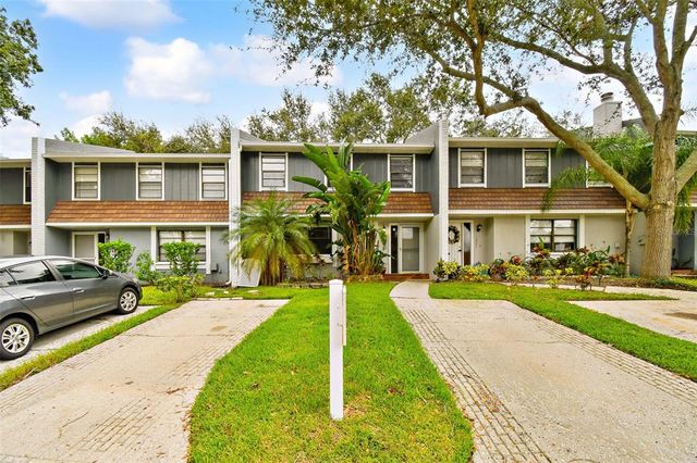 $299,000 | 1213 Abbey Crescent Lane | Clearwater