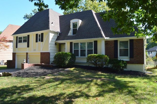 $350,000 | 1127 Queens Place | Linden Hills and Indian Heights