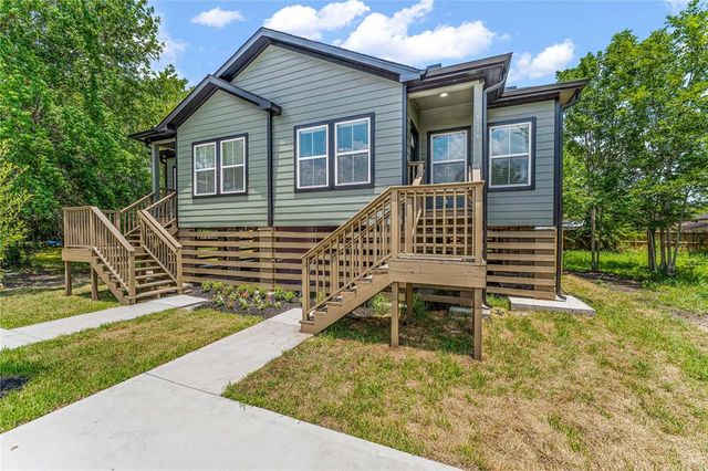 $429,900 | 10321 Teneha Drive | Sunnyside