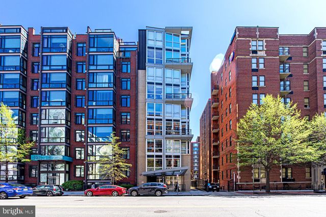 $3,095 | 1209-1219 13th Street Northwest, Unit 214 | Logan Circle