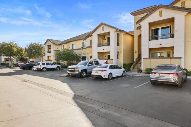 $325,000 | 1360 Shady Lane, Unit 1015 | North Turlock