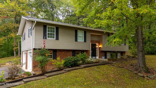 $405,000 | 109 Netherlands Road | Oak Hills Estates