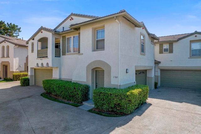 $579,000 | 1705 Via Capri Street | Otay Ranch Village