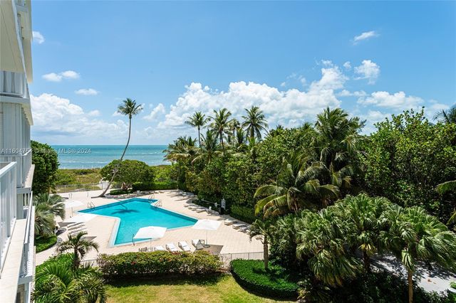 $1,090,000 | 200 Ocean Ln Drive, Unit 404 | Village of Key Biscayne