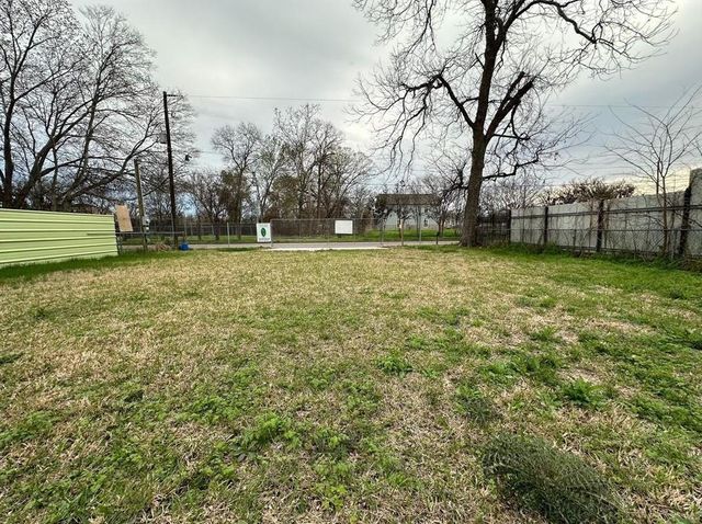 $99,000 | 5123 East Crosstimbers Street | Trinity-Houston Gardens