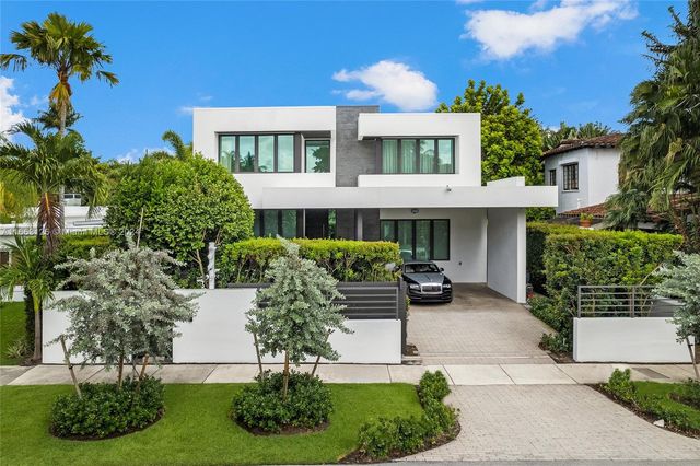 $7,750,000 | 5327 North Bay Road | La Gorce