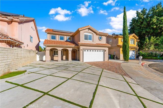 $1,649,000 | 5654 Aura Avenue | Tarzana