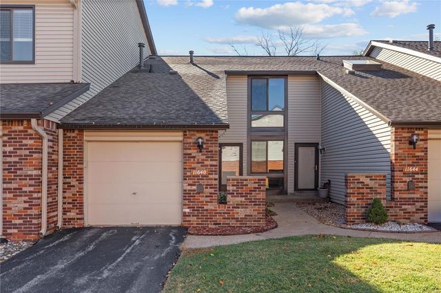 $200,000 | 11640 Cedar Walk Drive | Creve Coeur Township - St. Louis County