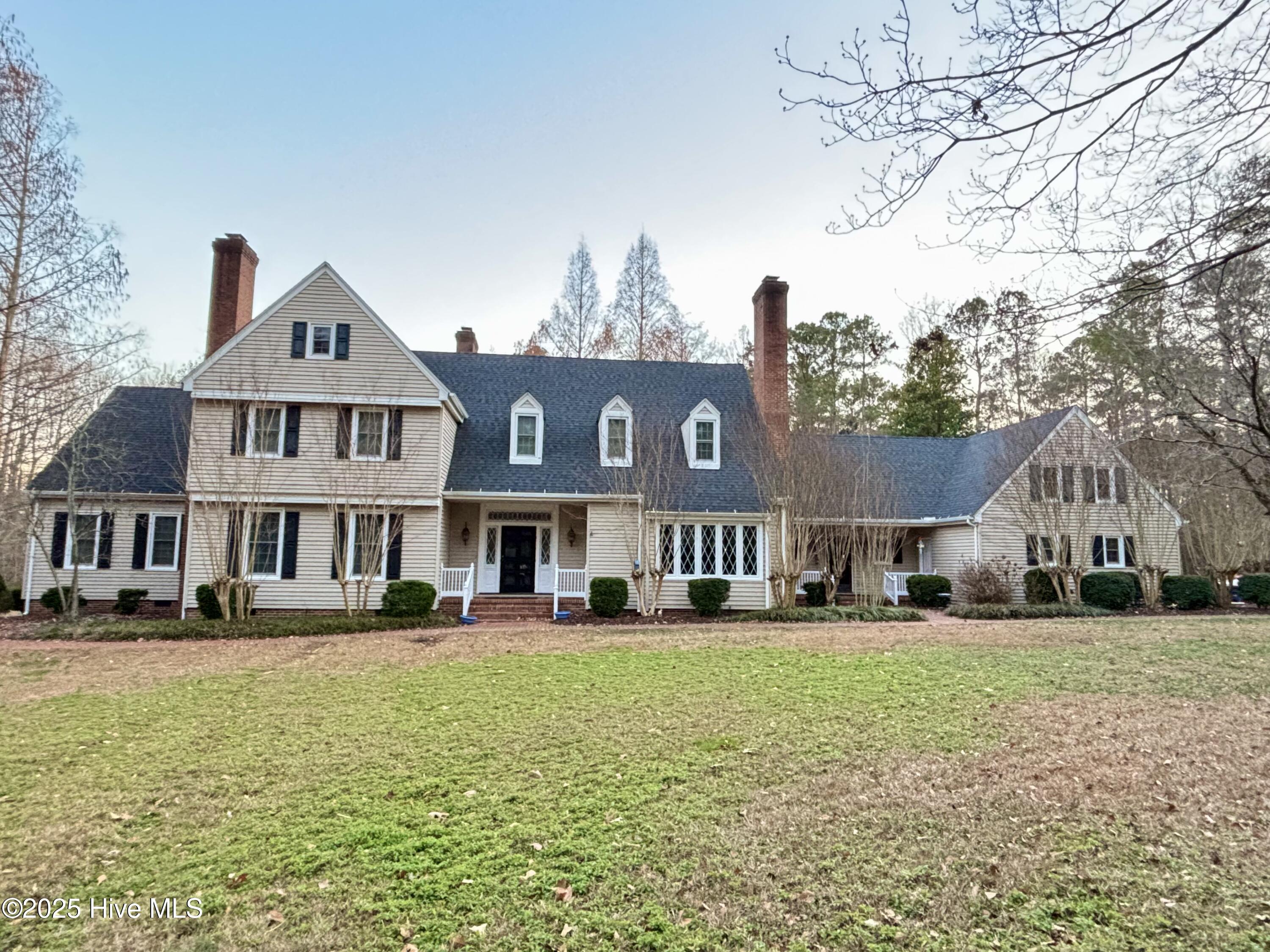 9 Quail Hollow Road