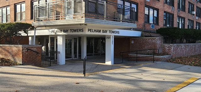 $330,000 | 3121 Middletown Road, Unit 2K | Pelham Bay