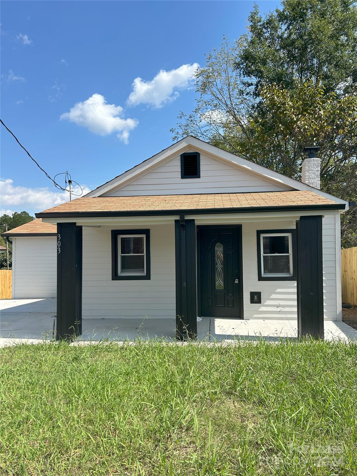 a front view of house with yard