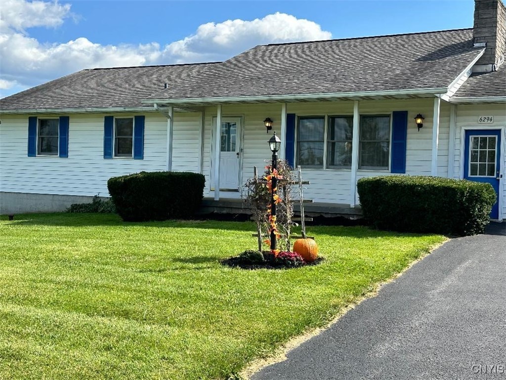 Front View & Porch