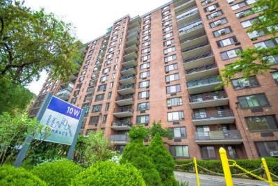 $2,200 | 10 West 135th Street, Unit 4J | Central Harlem