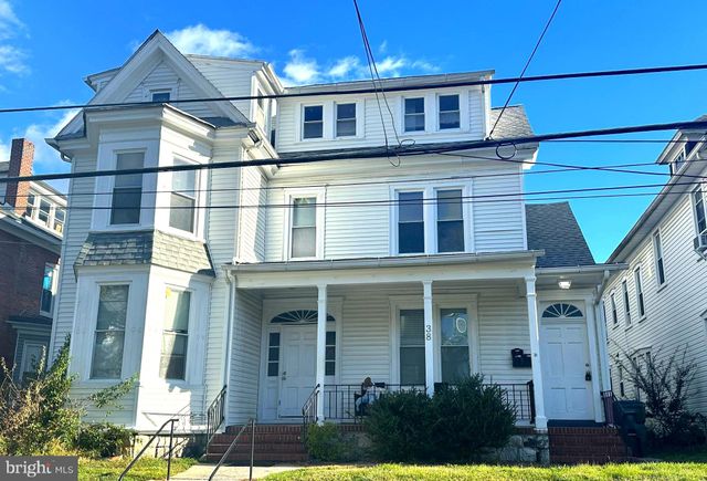 $950 | 38 Wayside Avenue, Unit 2 | We Care