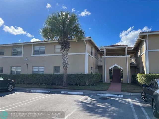 $1,800 | 1006 Twin Lakes Drive, Unit 20E | Coral Springs