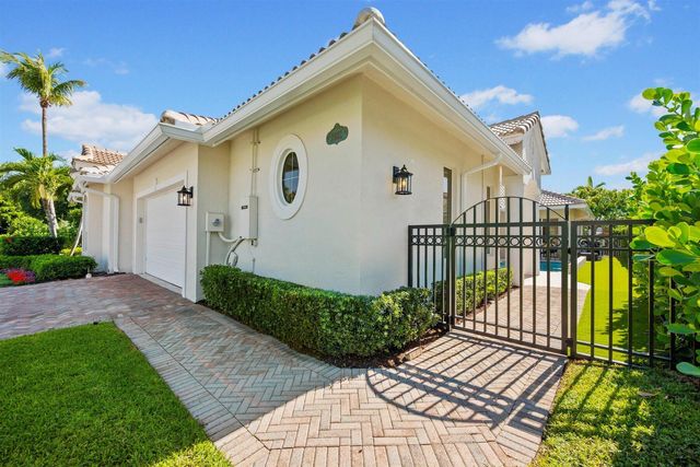 $1,525,000 | 2931 Twin Oaks Way | Palm Beach Polo and Country Club