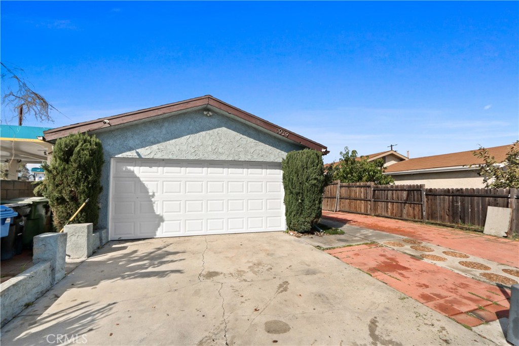 7039 Denver Avenue, Los Angeles, CA 90044 | Compass