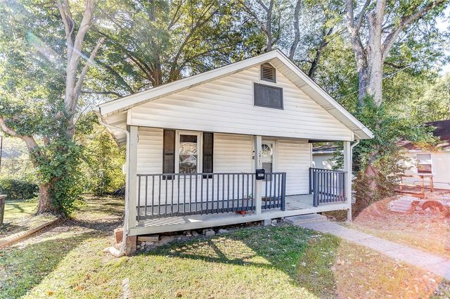 $147,000 | 2825 Sanford Avenue | Alton