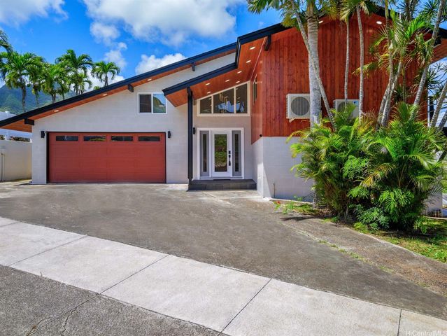 $2,080,000 | 1340 Aupupu Street | Hillcrest