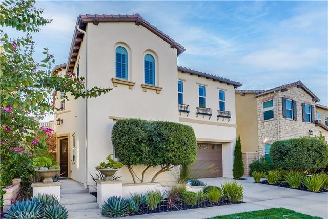 $2,399,900 | 16 Juniper | Baker Ranch