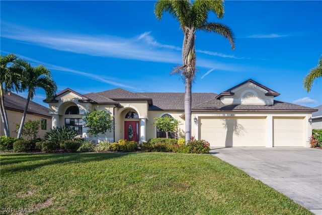 $844,500 | 3825 Ceitus Parkway | Cape Coral