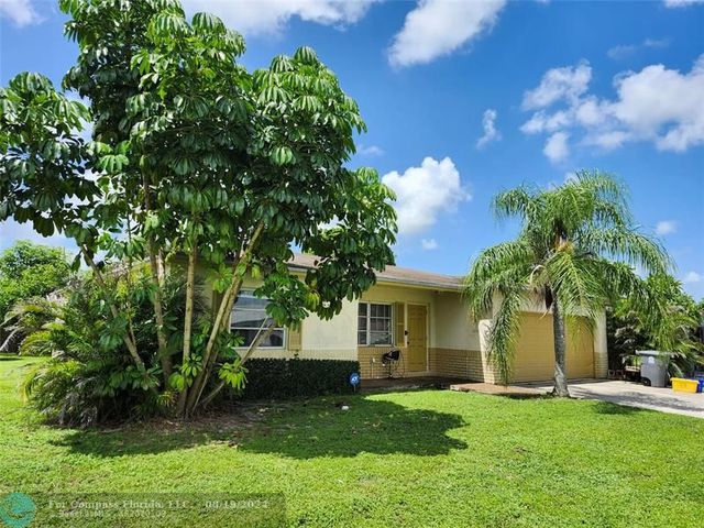 $3,395 | 10720 Eureka Street | Holiday City at Boca Raton