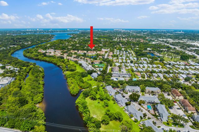 $374,950 | 6214 Riverwalk Lane, Unit 6 | Jupiter