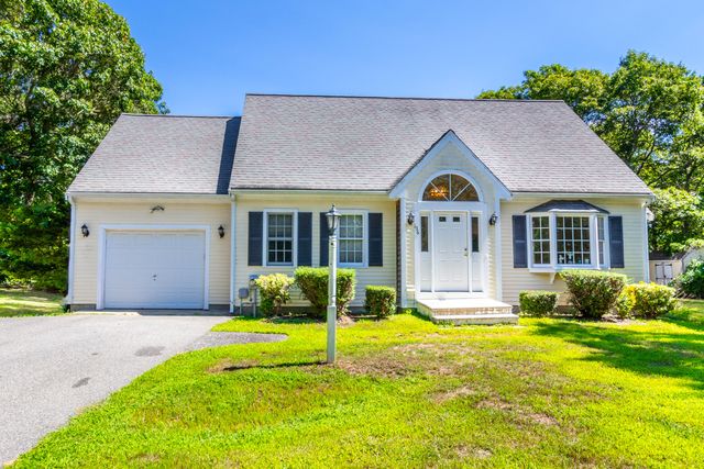 $755,000 | 136 Ashumet Road | Falmouth