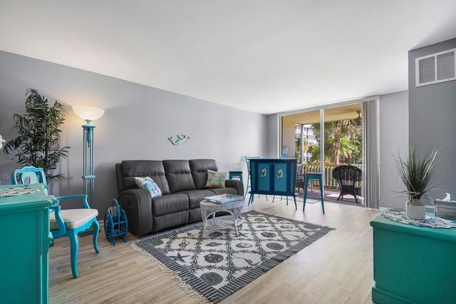 $337,900 | 2525 Florida Boulevard, Unit 130 | Delray Beach