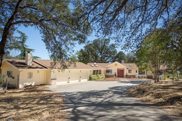 $749,000 | 13710 Oakknoll Court