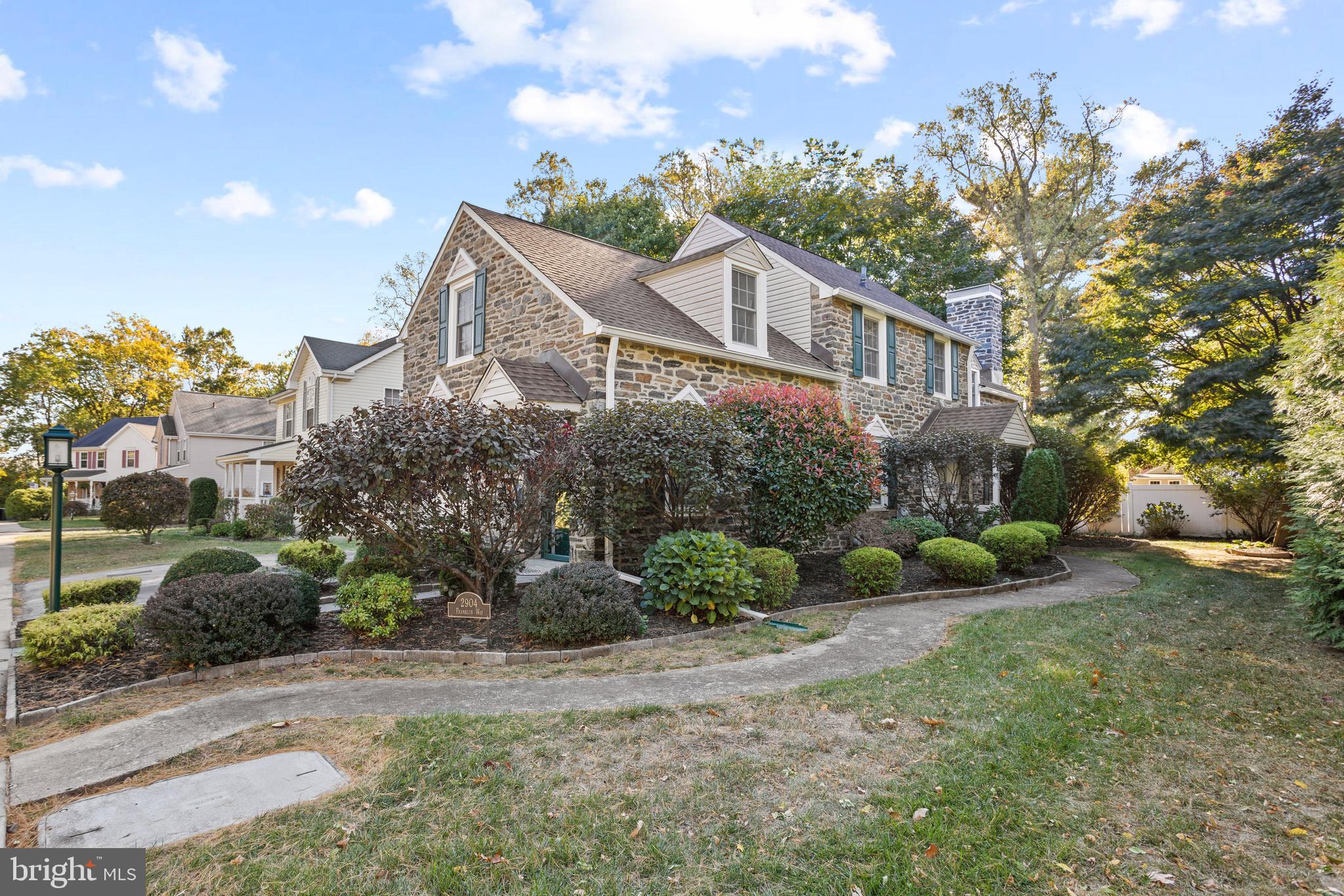 a house view with a garden space