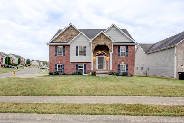 $2,100 | 893 East Accipiter Circle | Riverbend Landing