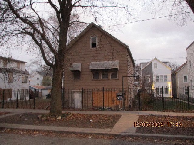 $100,000 | 4739 South Hoyne Avenue | New City