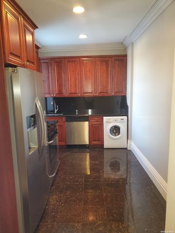 $2,310 | 97 Cedarhurst Avenue, Unit 2P | Cedarhurst