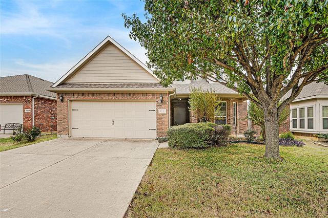 $325,000 | 4333 Summersweet Lane | Fort Worth