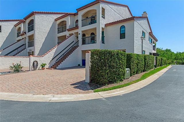 $1,395,000 | 137 Marina Bay Drive | Coronado Island