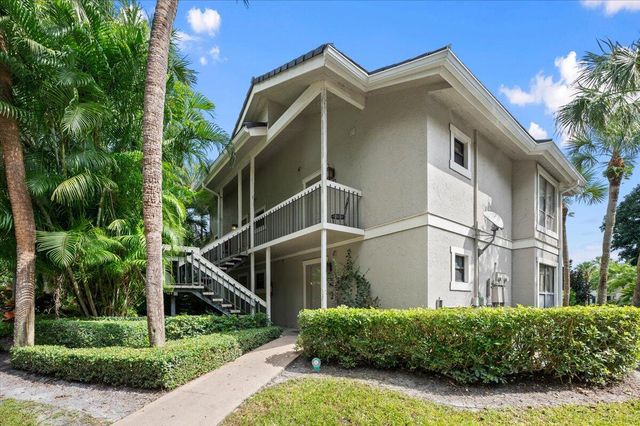 $615,000 | 11863 Wimbledon Circle, Unit 542 | Palm Beach Polo and Country Club