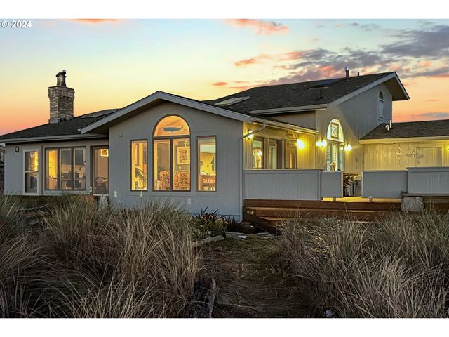 $1,600,000 | 329 Salishan Drive | Lincoln Beach