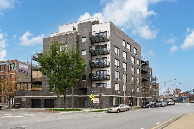 $2,650,000 | 1157 West Erie Street, Unit PH | West Town