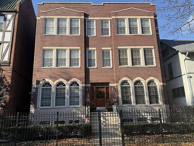 $290,000 | 7018 North Ashland Boulevard, Unit GN | East Rogers Park