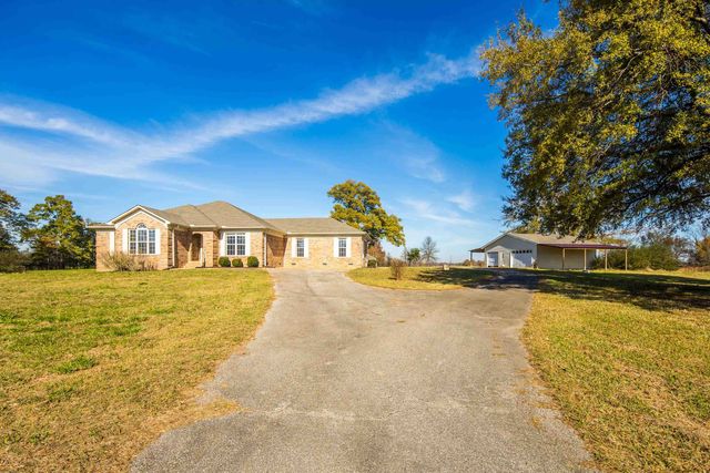 $295,000 | 1996 Bond Ferry Road