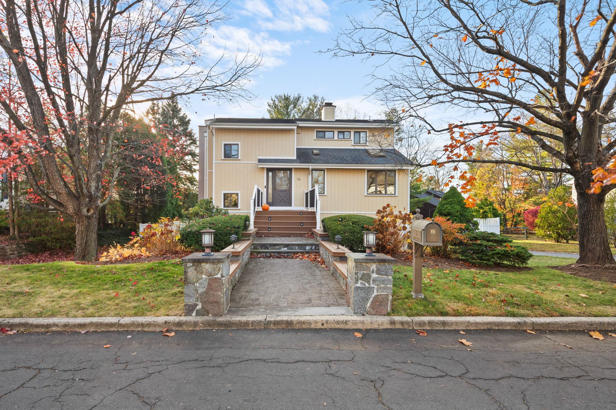 View of front of house with a front lawn