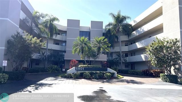 $2,800 | 5901 Camino Del Sol, Unit 103 | Camino Real Village