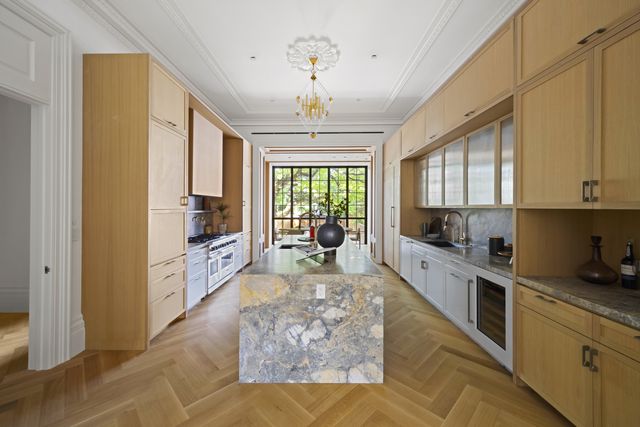 $21,000,000 | 11 Cranberry Street | Brooklyn Heights